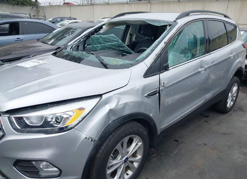 Photo 6 of 2019 Ford Escape SEL (VIN 1FMCU0HD0KUB62145)