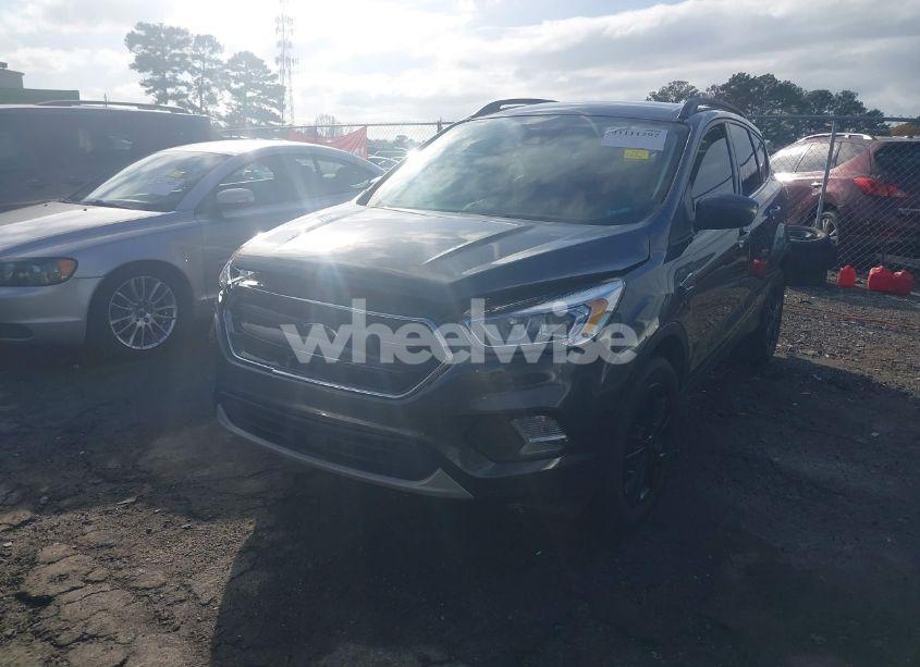 Photo 2 of 2019 Ford Escape SEL (VIN 1FMCU0HD1KUA46680)
