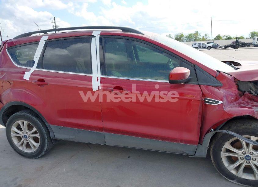 Photo 12 of 2019 Ford Escape SEL (VIN 1FMCU0HD1KUA62538)