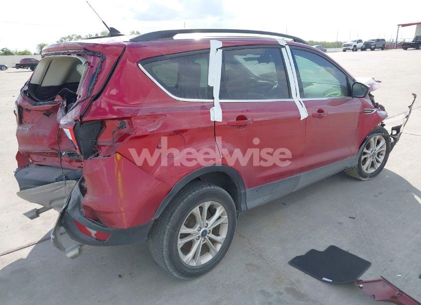 Photo 4 of 2019 Ford Escape SEL (VIN 1FMCU0HD1KUA62538)