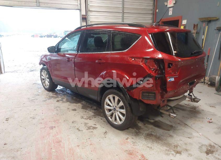 Photo 3 of 2019 Ford Escape SEL (VIN 1FMCU0HD1KUB21734)