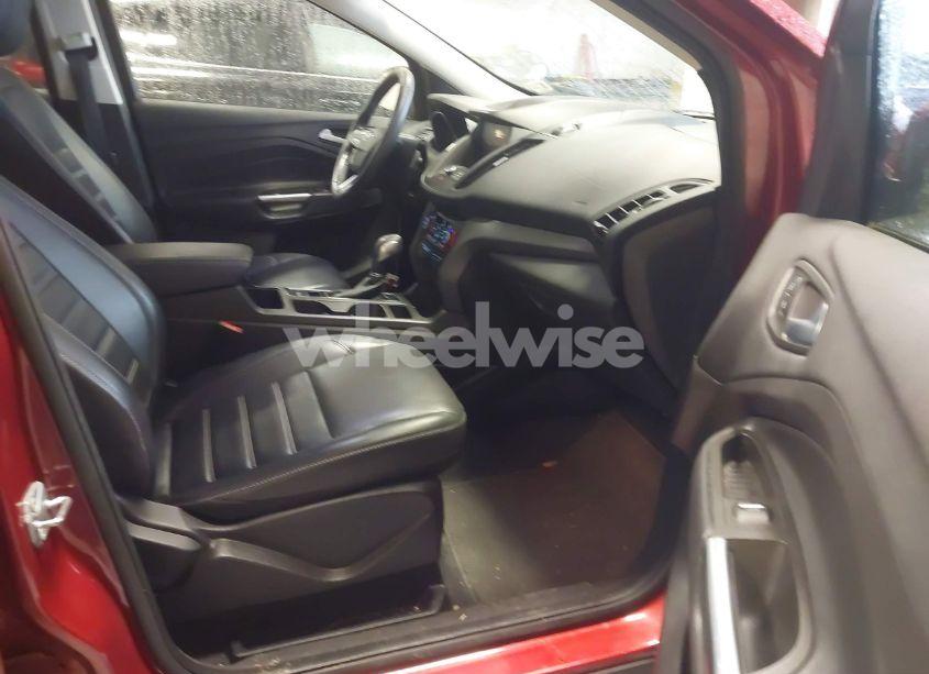 Photo 5 of 2019 Ford Escape SEL (VIN 1FMCU0HD1KUB21734)