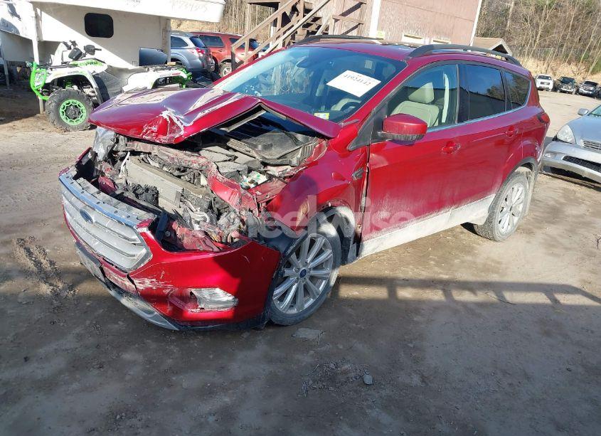 Photo 2 of 2019 Ford Escape SEL (VIN 1FMCU0HD1KUB83960)