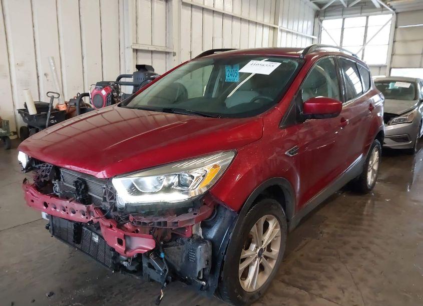 Photo 2 of 2019 Ford Escape SEL (VIN 1FMCU0HD1KUB93629)