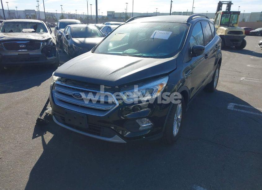 Photo 2 of 2018 Ford Escape SEL (VIN 1FMCU0HD2JUA64572)