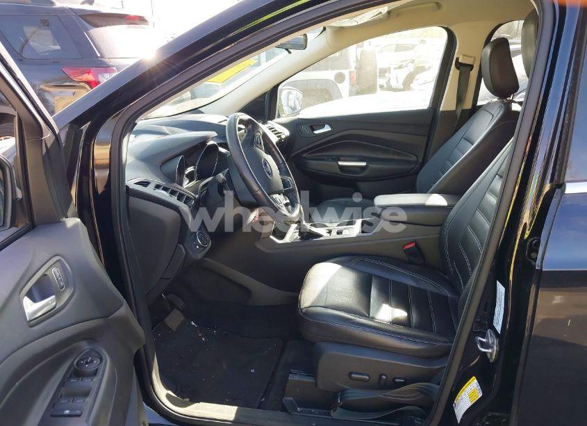 Photo 5 of 2018 Ford Escape SEL (VIN 1FMCU0HD2JUA64572)