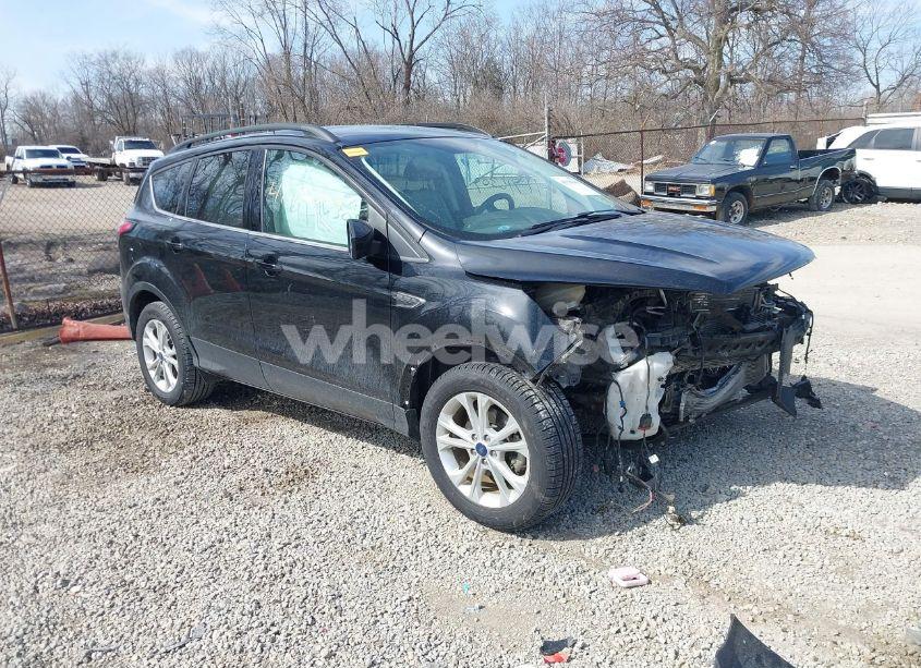 2018 Ford Escape SEL (VIN 1FMCU0HD2JUB39643) main photo