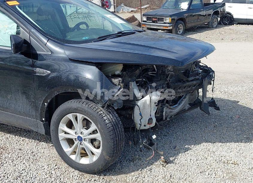Photo 18 of 2018 Ford Escape SEL (VIN 1FMCU0HD2JUB39643)