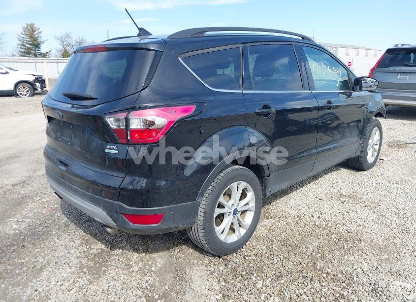 Photo 4 of 2018 Ford Escape SEL (VIN 1FMCU0HD2JUB39643)