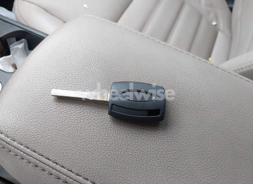 Photo 11 of 2018 Ford Escape SEL (VIN 1FMCU0HD2JUB42347)