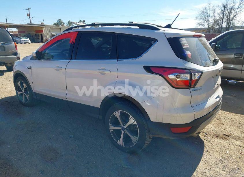 Photo 3 of 2018 Ford Escape SEL (VIN 1FMCU0HD2JUB42347)