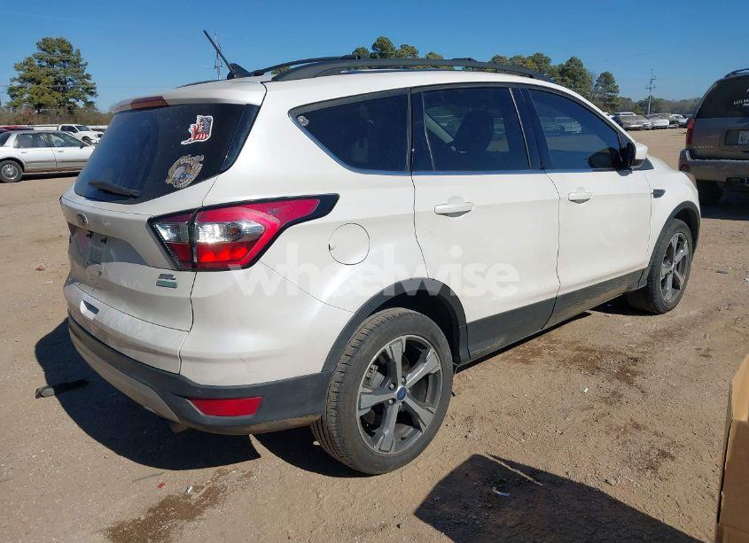 Photo 4 of 2018 Ford Escape SEL (VIN 1FMCU0HD2JUB42347)