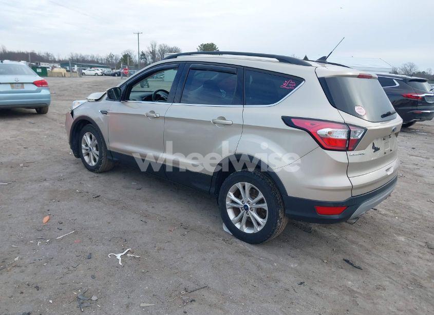 Photo 3 of 2018 Ford Escape SEL (VIN 1FMCU0HD2JUC45302)