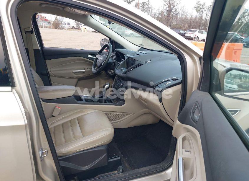 Photo 5 of 2018 Ford Escape SEL (VIN 1FMCU0HD2JUC45302)