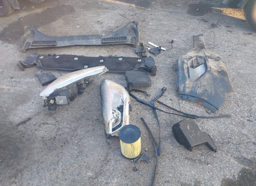 Photo 12 of 2018 Ford Escape SEL (VIN 1FMCU0HD2JUC47342)