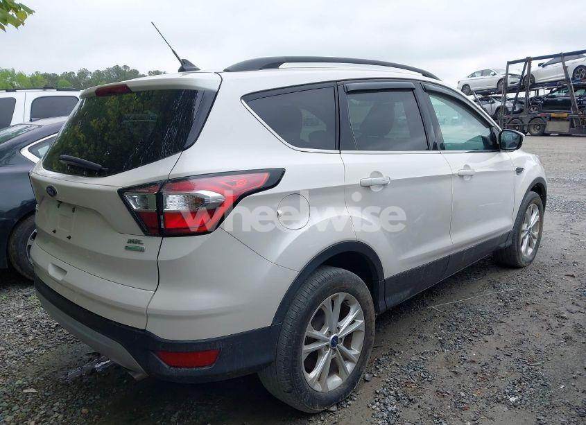 Photo 4 of 2018 Ford Escape SEL (VIN 1FMCU0HD2JUC67025)
