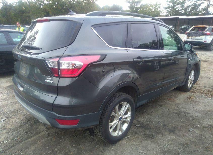 Photo 4 of 2018 Ford Escape SEL (VIN 1FMCU0HD2JUC99926)