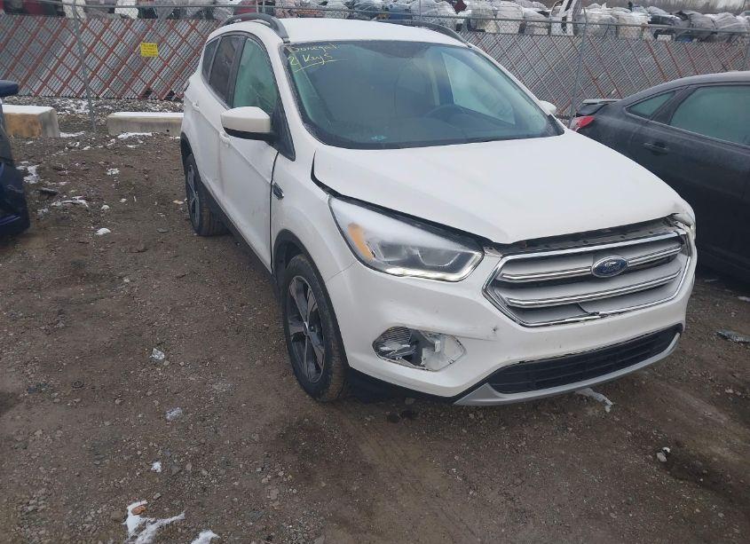 2018 Ford Escape SEL (VIN 1FMCU0HD2JUD26185) main photo
