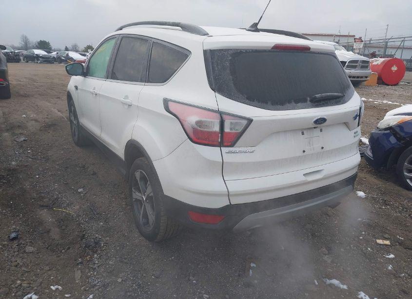 Photo 3 of 2018 Ford Escape SEL (VIN 1FMCU0HD2JUD26185)
