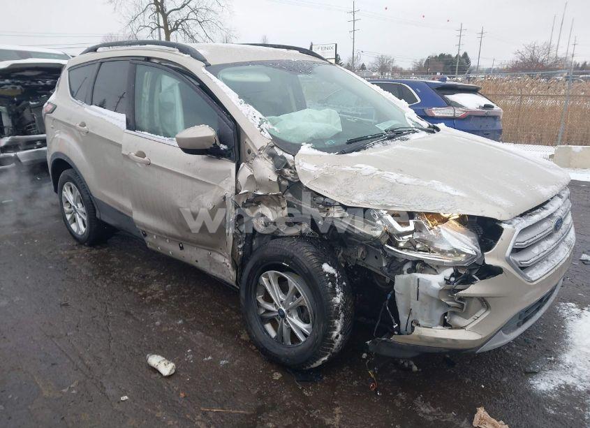 2018 Ford Escape SEL (VIN 1FMCU0HD3JUB71209) main photo