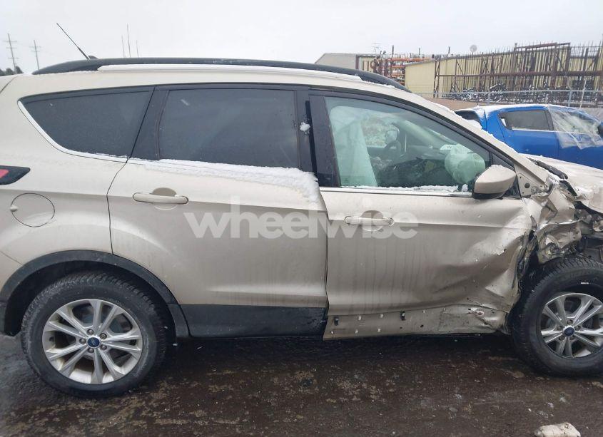 Photo 13 of 2018 Ford Escape SEL (VIN 1FMCU0HD3JUB71209)