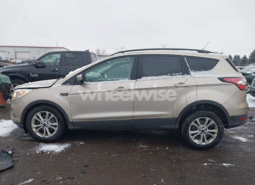 Photo 14 of 2018 Ford Escape SEL (VIN 1FMCU0HD3JUB71209)