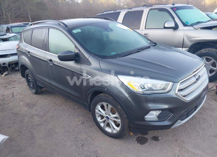 2018 Ford Escape SEL (VIN 1FMCU0HD3JUD13817) main photo