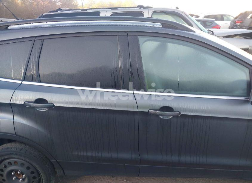 Photo 13 of 2018 Ford Escape SEL (VIN 1FMCU0HD3JUD13817)