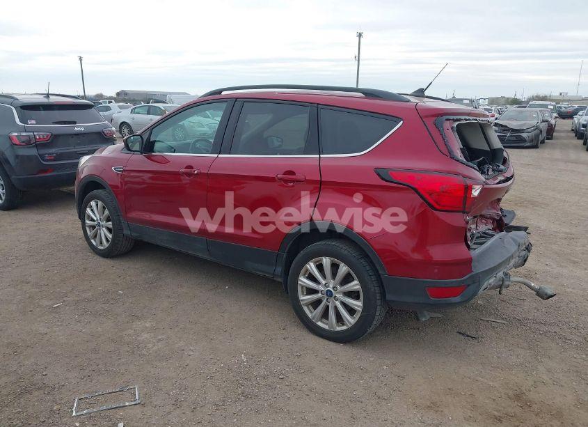 Photo 3 of 2019 Ford Escape SEL (VIN 1FMCU0HD3KUA18315)