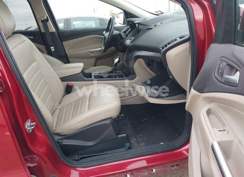 Photo 5 of 2019 Ford Escape SEL (VIN 1FMCU0HD3KUA18315)