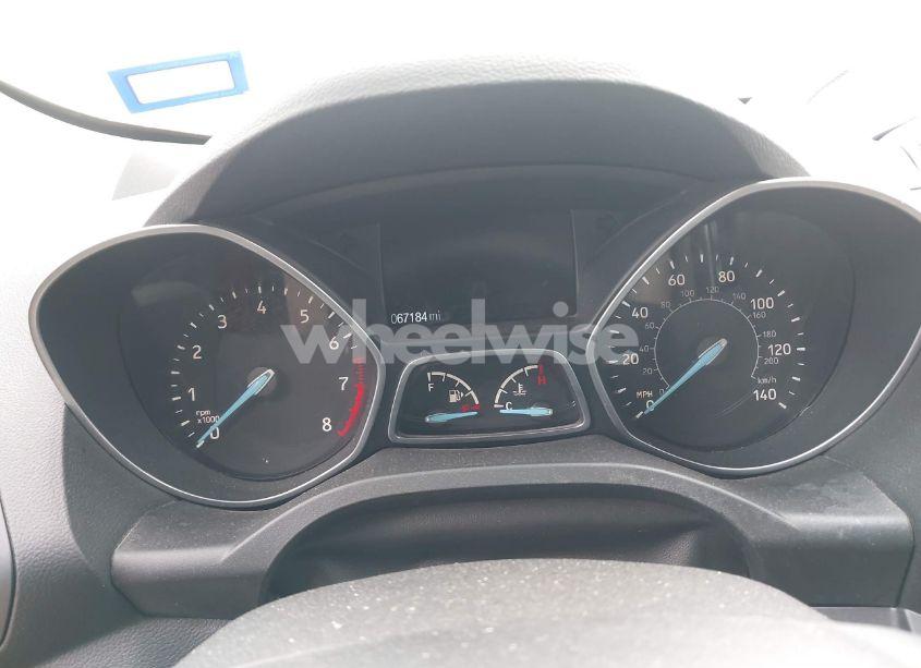 Photo 7 of 2019 Ford Escape SEL (VIN 1FMCU0HD3KUA18315)
