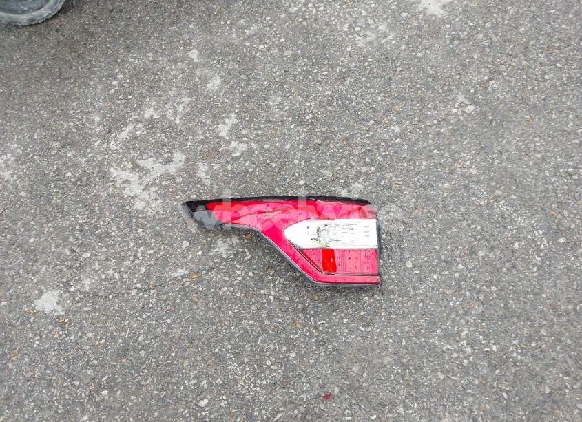 Photo 12 of 2019 Ford Escape SEL (VIN 1FMCU0HD3KUB27017)