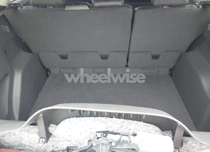 Photo 18 of 2019 Ford Escape SEL (VIN 1FMCU0HD3KUB27017)