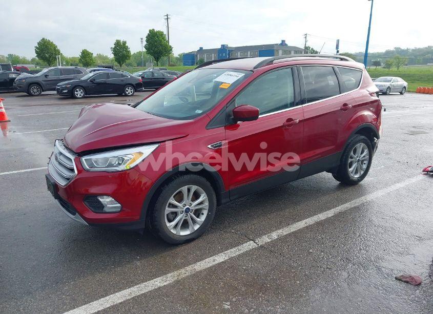 Photo 2 of 2019 Ford Escape SEL (VIN 1FMCU0HD3KUB27017)