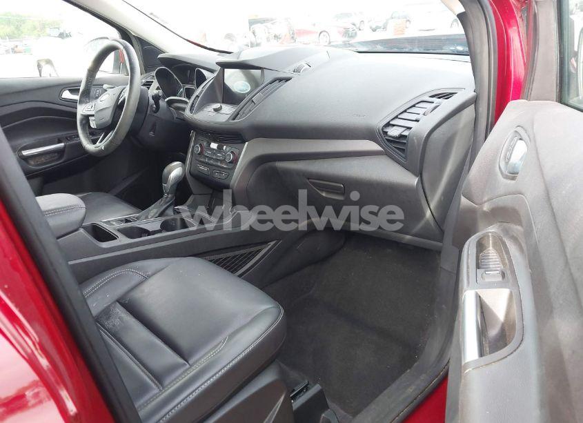 Photo 5 of 2019 Ford Escape SEL (VIN 1FMCU0HD3KUB27017)