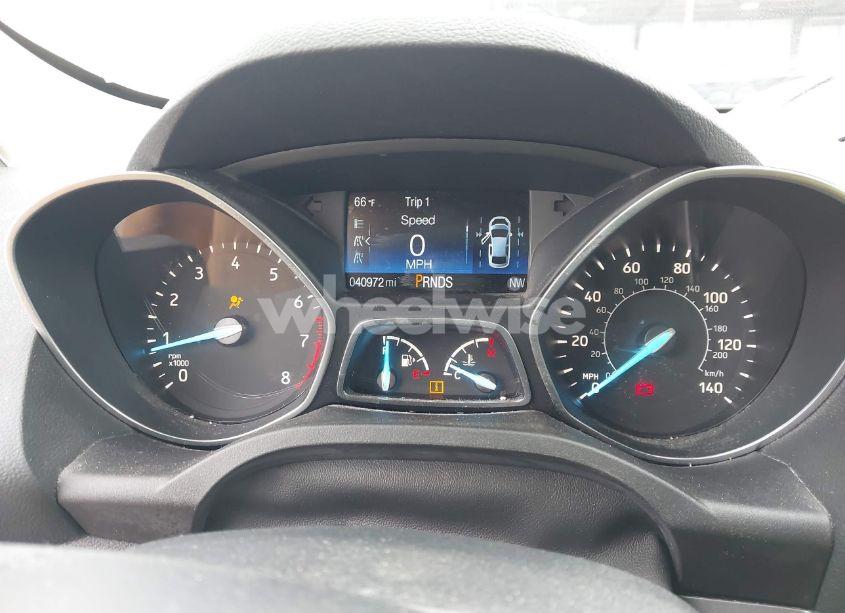 Photo 7 of 2019 Ford Escape SEL (VIN 1FMCU0HD3KUB27017)