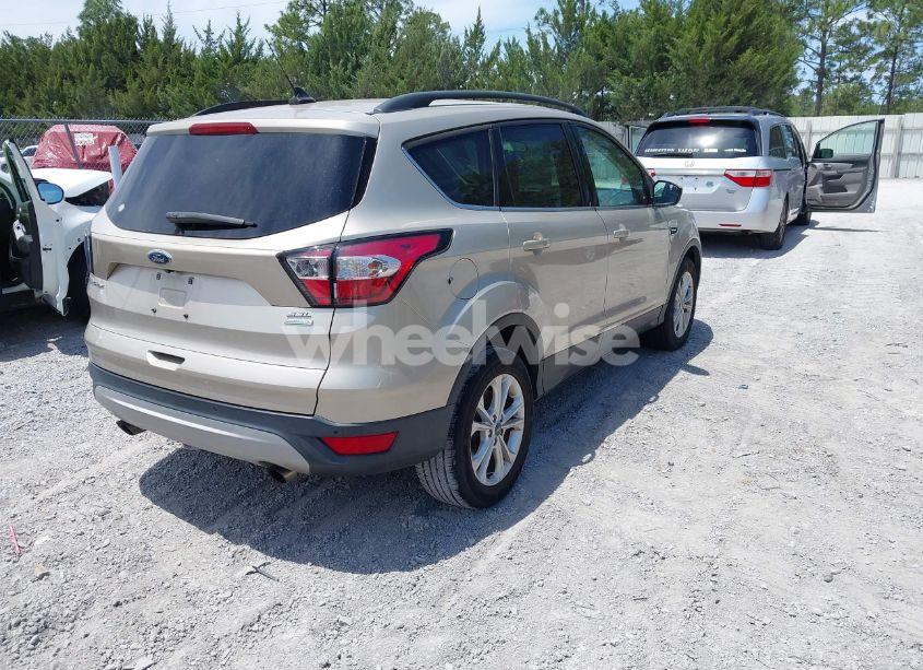 Photo 4 of 2018 Ford Escape SEL (VIN 1FMCU0HD4JUD06861)