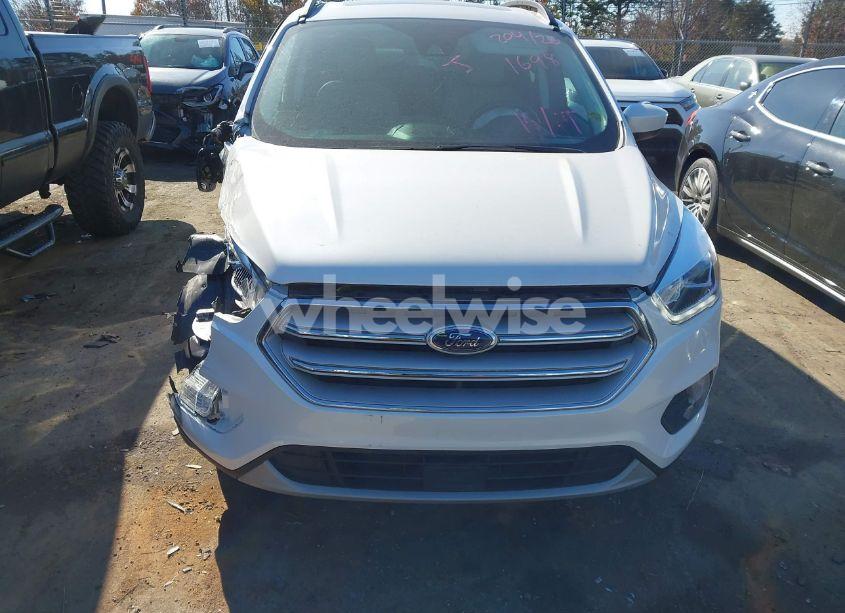 Photo 12 of 2019 Ford Escape SEL (VIN 1FMCU0HD4KUA01698)