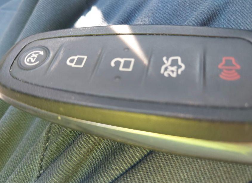 Photo 11 of 2019 Ford Escape SEL (VIN 1FMCU0HD4KUA70987)