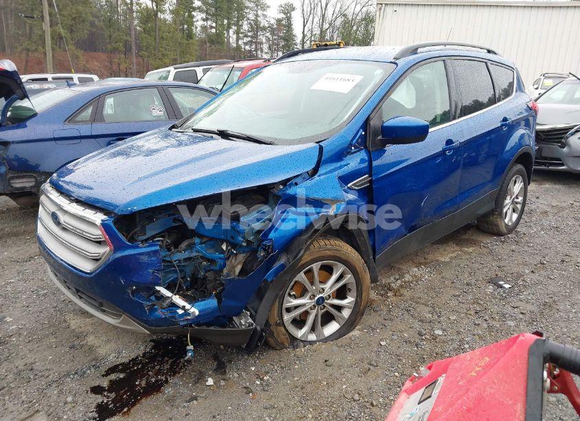 Photo 2 of 2019 Ford Escape SEL (VIN 1FMCU0HD4KUB93981)