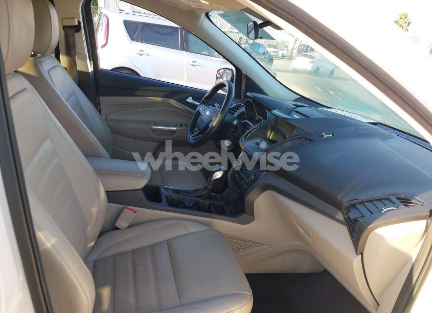 Photo 5 of 2018 Ford Escape SEL (VIN 1FMCU0HD5JUA10487)