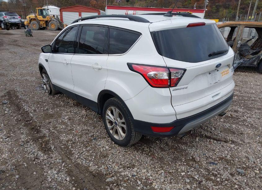 Photo 3 of 2018 Ford Escape SEL (VIN 1FMCU0HD5JUB08872)