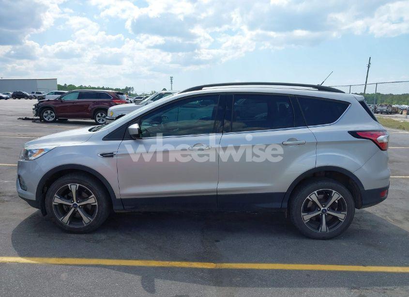 Photo 14 of 2018 Ford Escape SEL (VIN 1FMCU0HD5JUC44547)