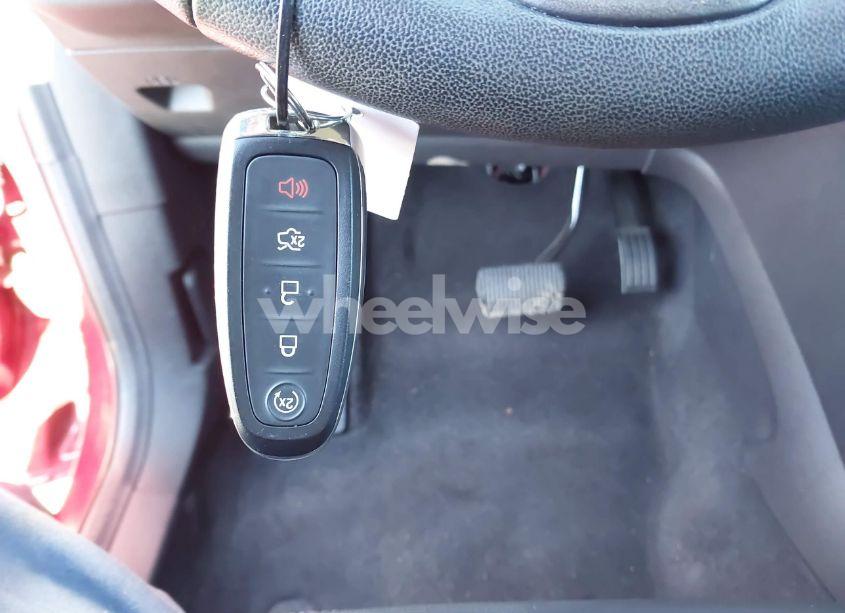 Photo 11 of 2019 Ford Escape SEL (VIN 1FMCU0HD5KUB93715)