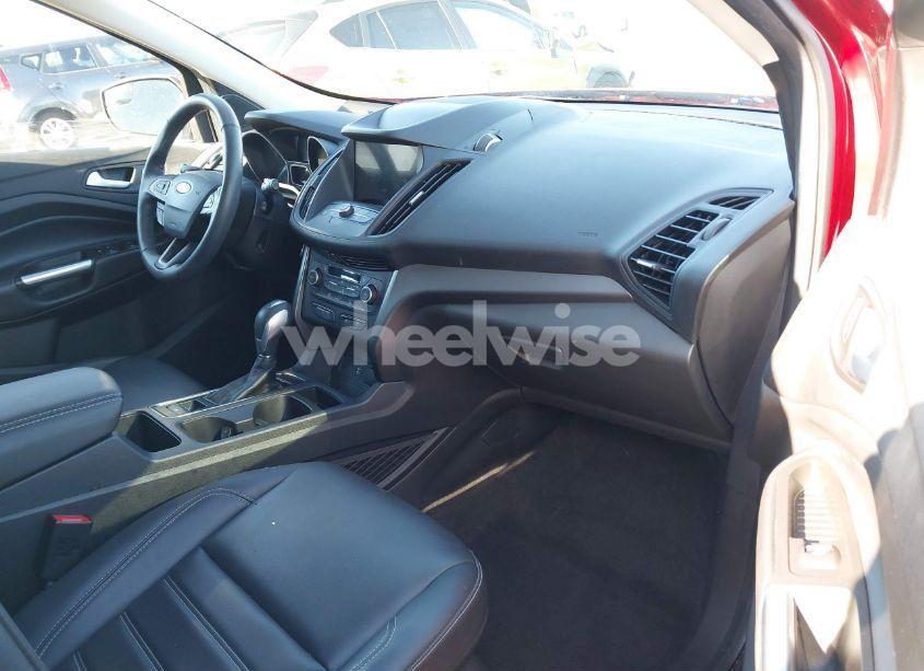 Photo 5 of 2019 Ford Escape SEL (VIN 1FMCU0HD5KUB93715)