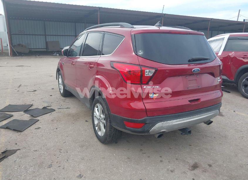 Photo 3 of 2019 Ford Escape (VIN 1FMCU0HD5KUC02221)
