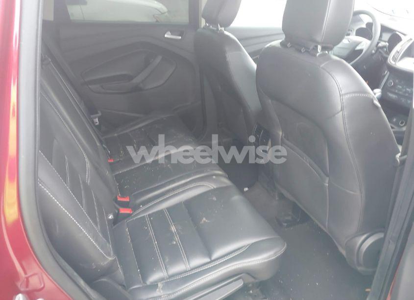 Photo 8 of 2019 Ford Escape (VIN 1FMCU0HD5KUC02221)