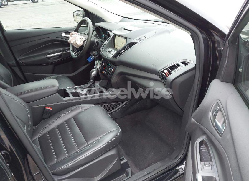 Photo 5 of 2018 Ford Escape SEL (VIN 1FMCU0HD6JUB03485)