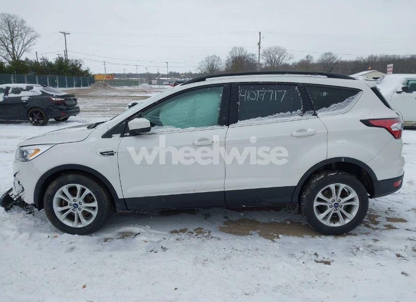 Photo 14 of 2018 Ford Escape SEL (VIN 1FMCU0HD6JUB94922)