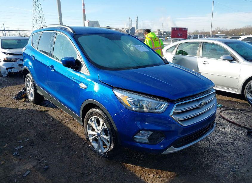 2018 Ford Escape SEL (VIN 1FMCU0HD6JUC68548) main photo